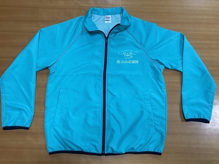 スタッフジャンパー全面