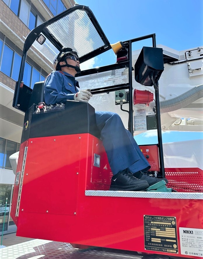 はしご操縦イメージ